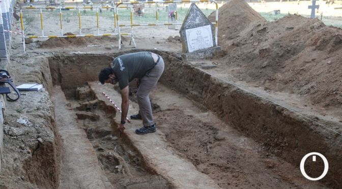 La memoria de unos zapatos en una de las fosas con más ajusticiados tras la Guerra Civil